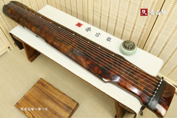 贵州省收藏级古琴【犀牛皮纹仲尼式】